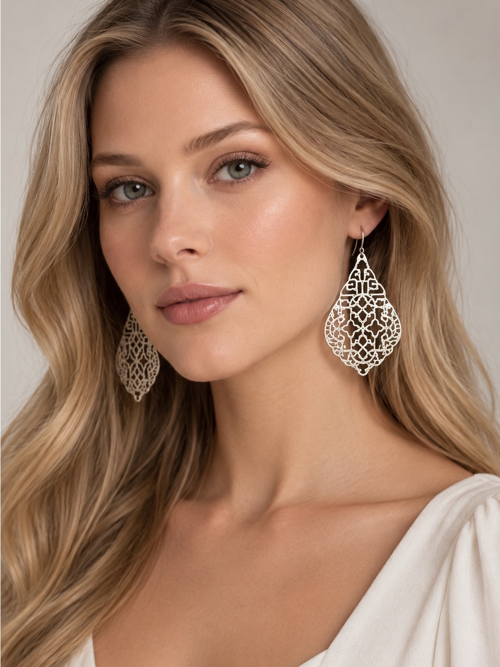 Delicate Silver Filigree Drop Earrings • BRAND NEW